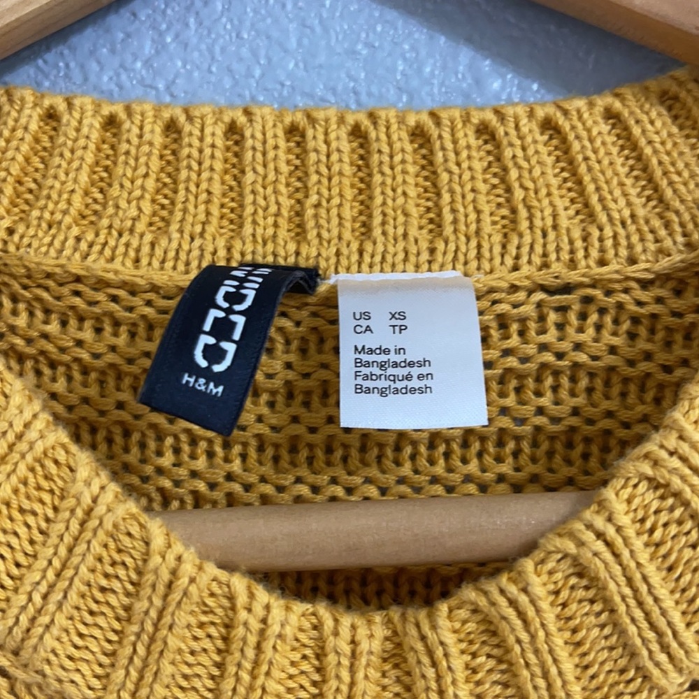 Sweater - Picture 3 of 3